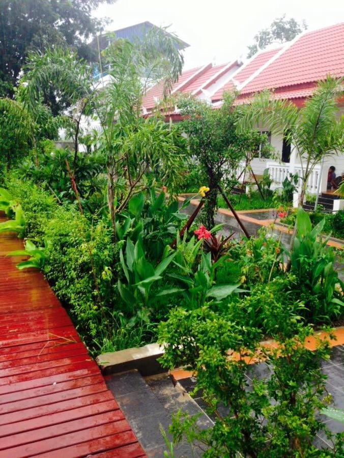 Preah Vihear Jaya Hotel Sra Aem Buitenkant foto